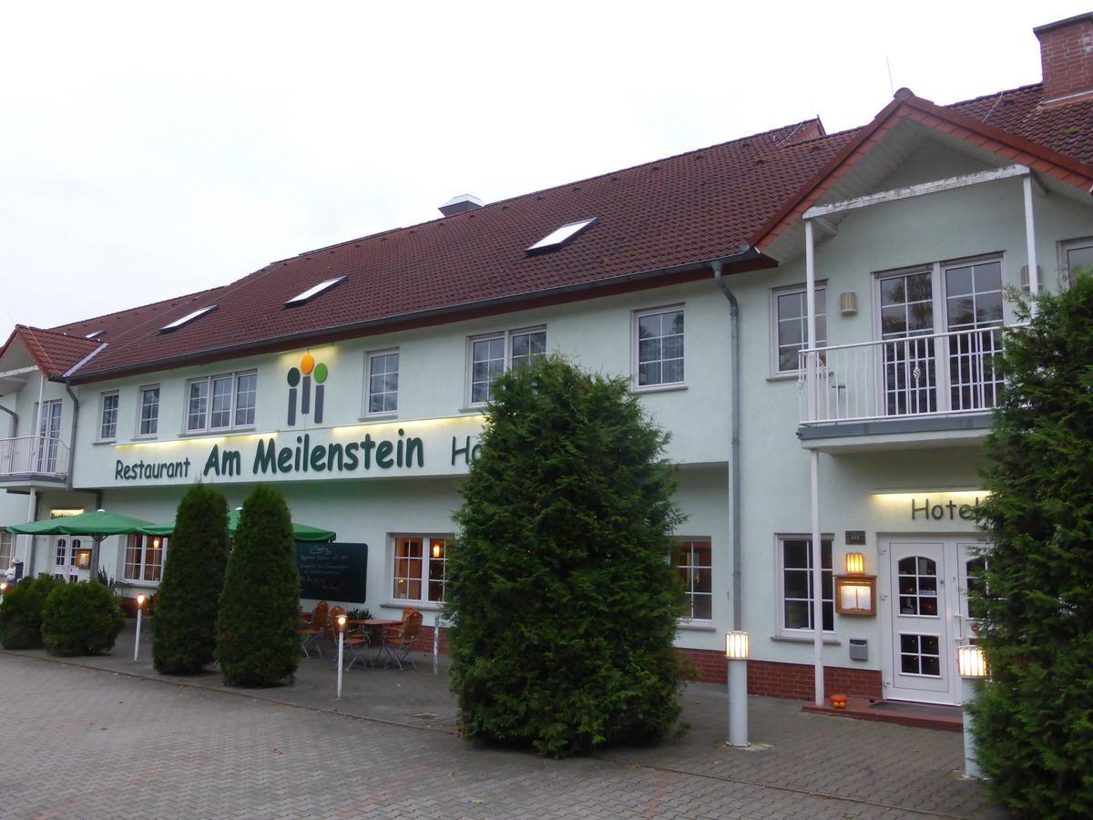 Hotel Am Meilenstein Dunkelforth 외부 사진