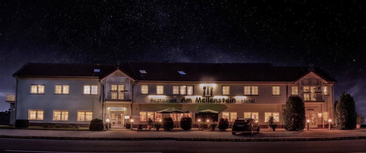 Hotel Am Meilenstein Dunkelforth 외부 사진
